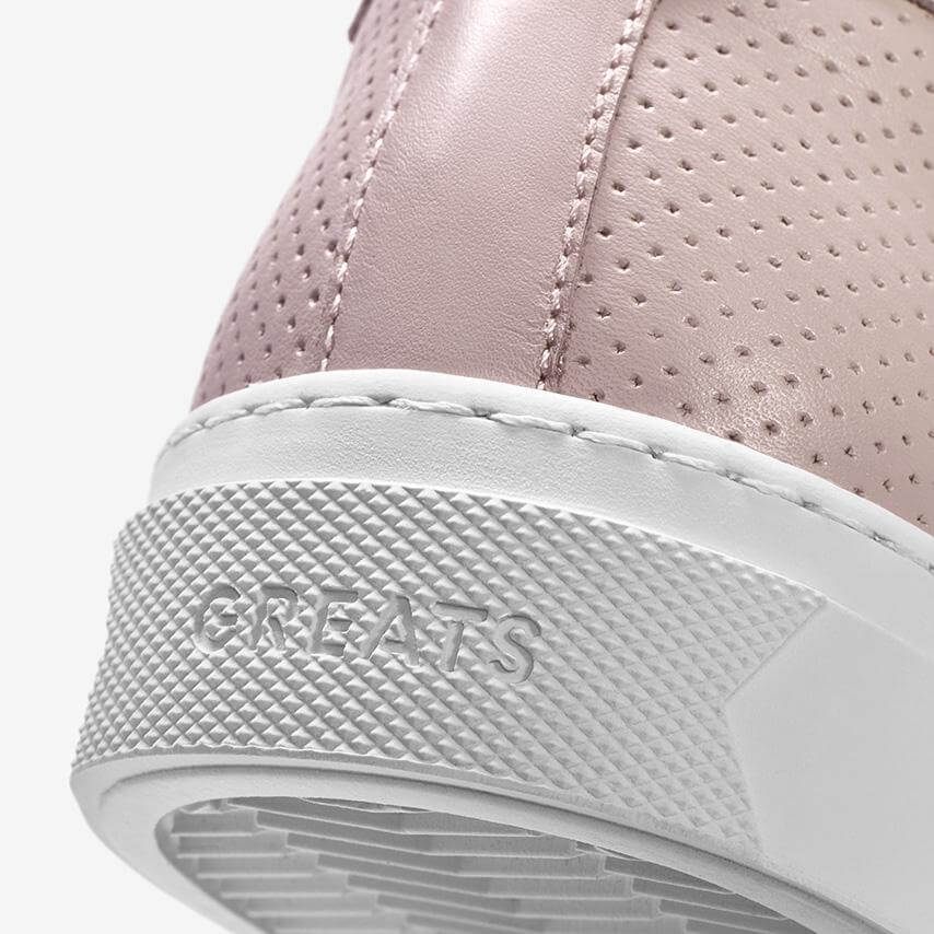 Lace-up sneakers with pink details Lace-up sneakers with pink details