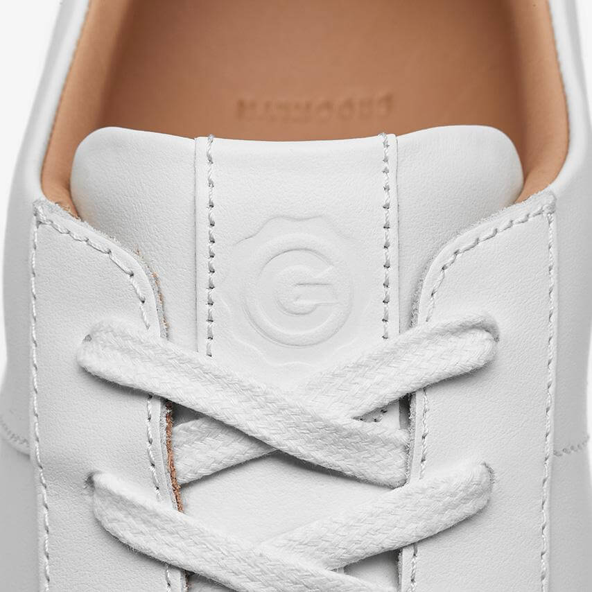 Sneakers with beige stripes Sneakers with beige stripes