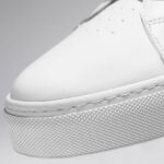 Sneakers with beige stripes